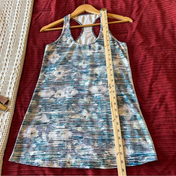 Lululemon Cool Racerback Tank Blurry Belle Multi. Probable Size 6 or 8. - Picture 4 of 6